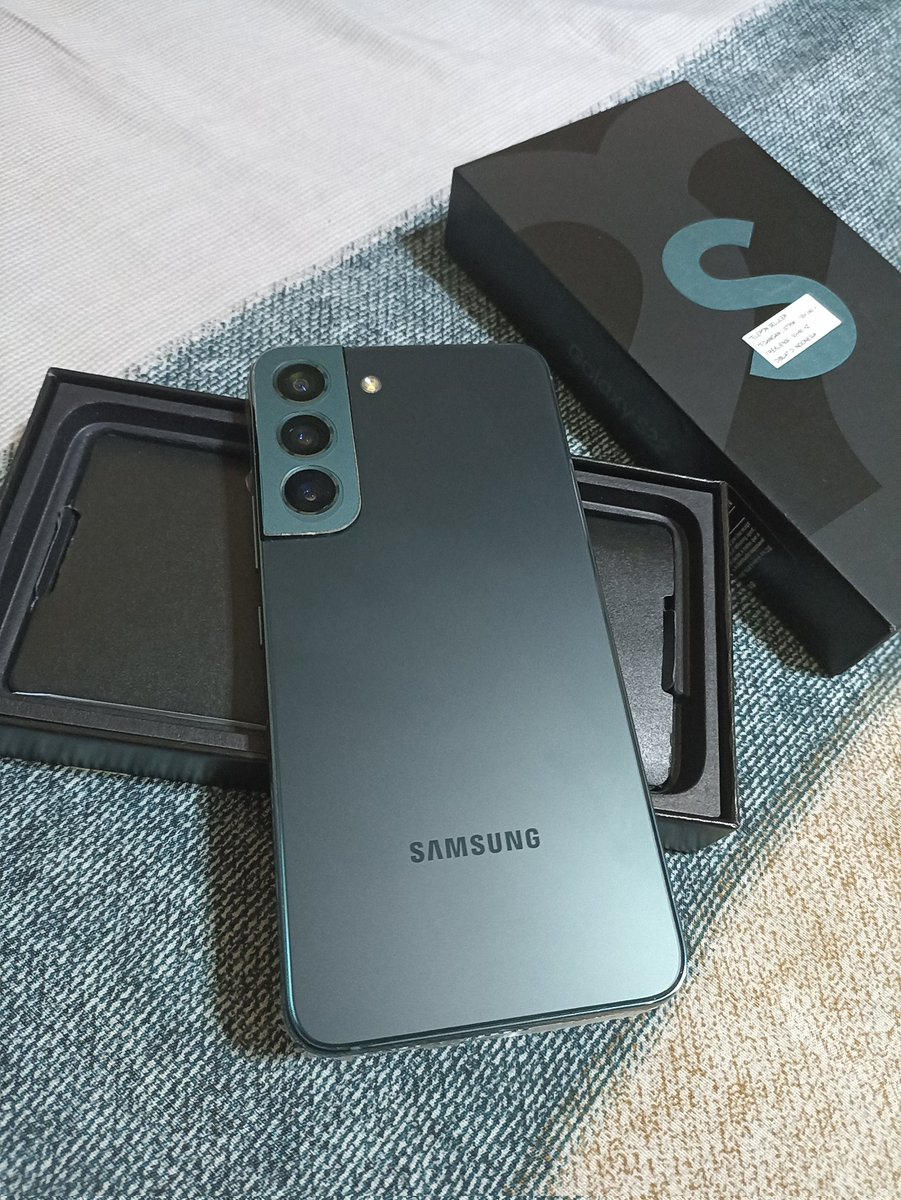 sepedahon's tweet photo. @hrdbacot WTS : Samsung S22
Ex SEIN indonesia
Warna Biru
Kapasitas 8/256
Mulus No Baret/ Lecet
Harga : 6,5
Lok : Jaksel
#lapakcot https://t.co/y6GxVLokxl
