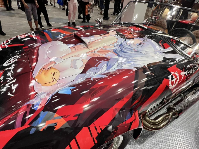 アズレンの痛車はレイヤーさんも来て賑わってたなぁ。残念ながらそちらの写真はない(笑)#アズールレーン #WF2024夏 