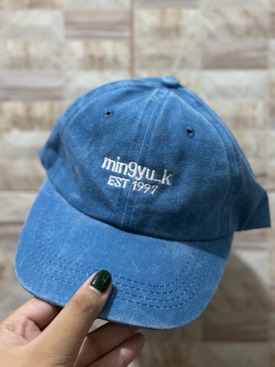 kimingyuzone's tweet image. walk around and let people know you're a CARAT! 😉

got min9yu_k cap from @comebackkidph 💖
you can customize the colors of your bias caps depending on your preference. 😉

you may visit their account to order! 💯