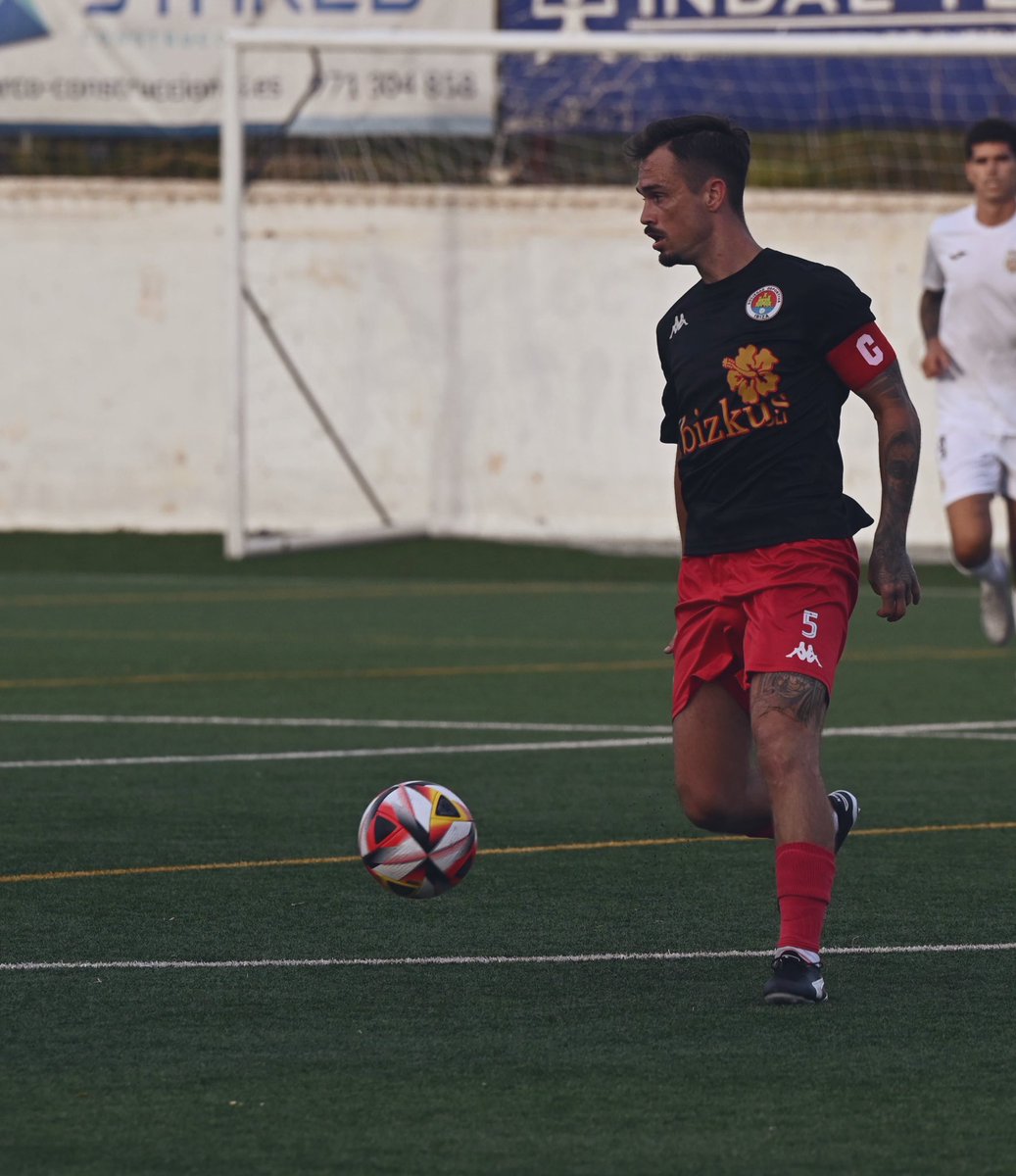 CCruz1993's tweet image. CD Ibiza Vs Peña Deportiva
🚀🦾⚽️🔴⚪️

📸Andrés Estela   _1electroestela1_

#Pretemporada #Primertest #Winner