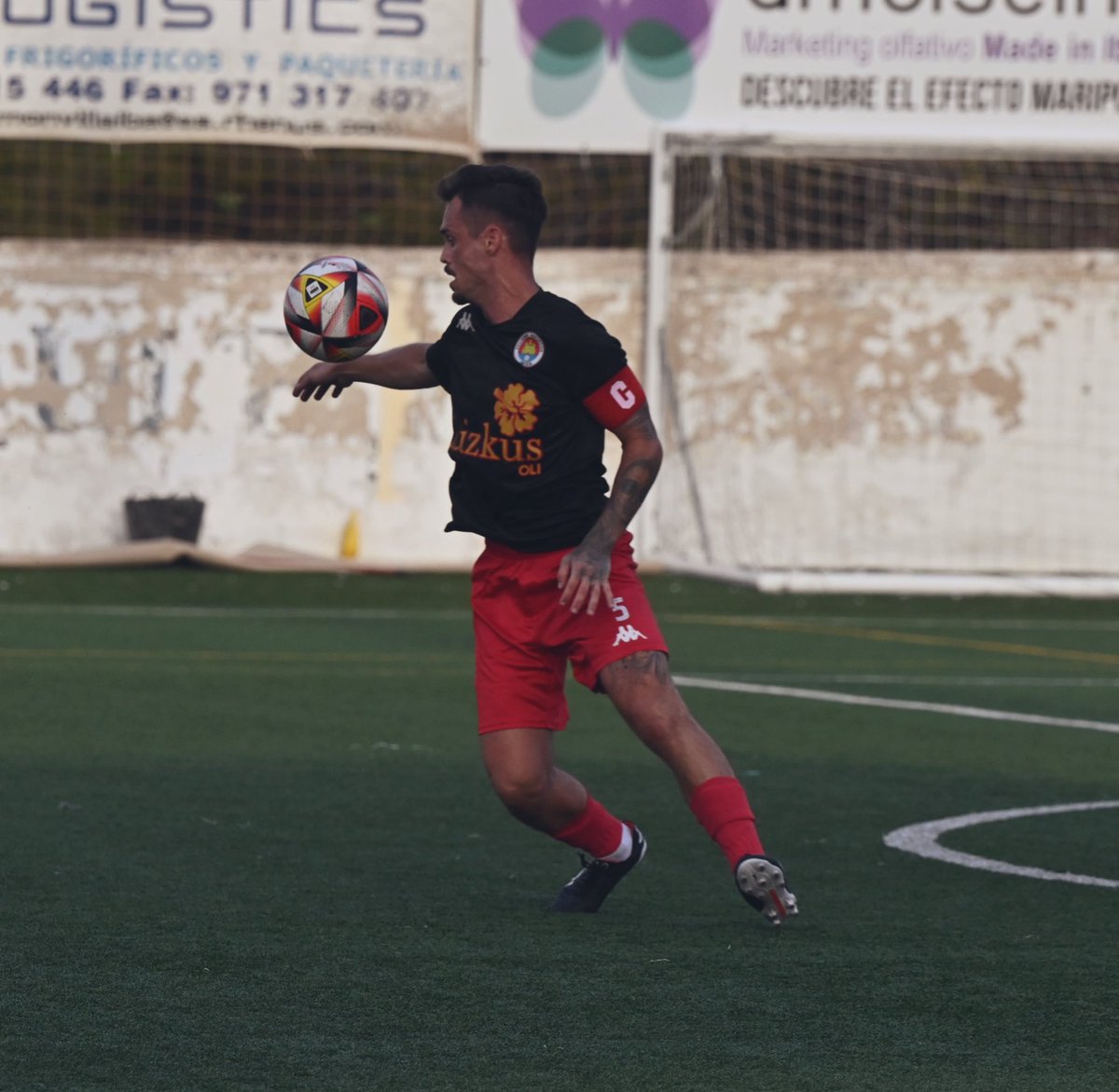 CCruz1993's tweet image. CD Ibiza Vs Peña Deportiva
🚀🦾⚽️🔴⚪️

📸Andrés Estela   _1electroestela1_

#Pretemporada #Primertest #Winner