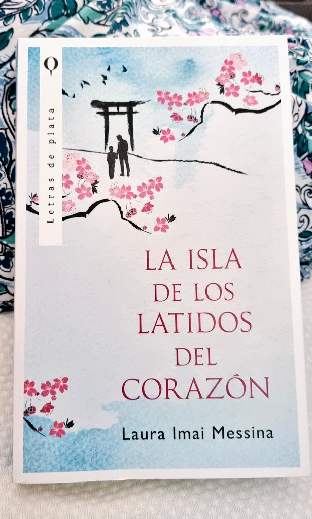 Leyendo... LA ISLA DE LOS LATIDOS DEL CORAZÓN amzn.to/3LJCNj4
 vía #QuorumLibros