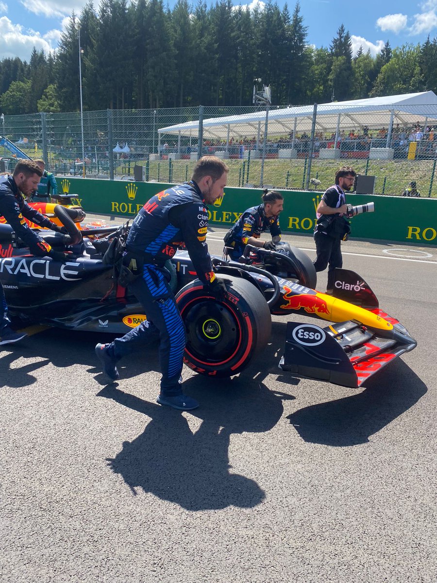 So close you can touch them.

Better not, won't be allowed back again 😂

#F1 #BelgianGP