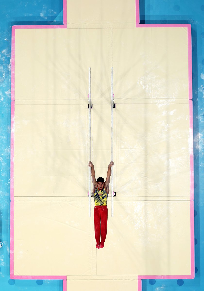 juegosolimpicos's tweet photo. Ángel Barajas, el niño récord 🇨🇴

Finalista en barra fija, es el primer colombiano menor de 18 años en lograr un diploma en toda la historia de los #JuegosOlímpicos. 

¡Y todavía queda competir en la gran final! 😉

#Paris2024 I @OlimpicoCol https://t.co/YwYIELVeVs