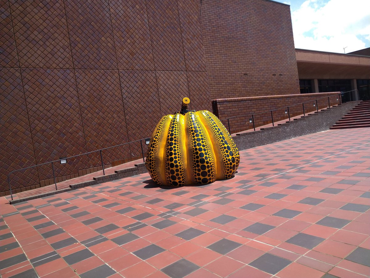 Camy_Shinobyu's tweet photo. リニューアル後初めて
福岡市美術館へ。。。(^o^)／
今日は展示などの鑑賞でなく💦
舞踊の公演を見に行って来た(^o^)会場が美術館！？に？？？だったけど(・・;)
リニューアル後には併設されてた
講堂が生まれ変わったミュージアムホールに行って来た。。。

#LeVelGirls
#黒崎OL女子
#福岡市美術館 https://t.co/apSdY8fsAr