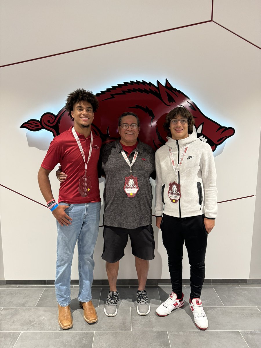 Josiah Warrior-Benson (@jwarriorbenson7) on Twitter photo I had an amazing time on the Hill! Thank you to all the coaches and staff!
<a href="/RazorbackFB/">Arkansas Razorback Football</a> <a href="/RonnieFouch/">Ronnie Kainoa Fouch</a> <a href="/DylanJCruz_/">Dylan Cruz</a> <a href="/ArkansasOn247/">Arkansas on 247Sports</a>
<a href="/adamgorney/">Adam Gorney</a> <a href="/ArRecruitingGuy/">Richard Davenport</a>
<a href="/ChoateMason/">Mason Choate</a> <a href="/DanFair88/">Daniel Fair</a>
<a href="/DannyWest247/">Danny West</a> <a href="/RRainwater1037/">Randy Rainwater</a>
<a href="/OtisKirk23/">Otis Kirk</a> @cedwardsNFL
<a href="/k_sutherlandAR/">Kyle Sutherland</a> <a href="/CoachBPetrino/">Bobby Petrino</a> I had an amazing time on the Hill! Thank you to all the coaches and staff!
<a href="/RazorbackFB/">Arkansas Razorback Football</a> <a href="/RonnieFouch/">Ronnie Kainoa Fouch</a> <a href="/DylanJCruz_/">Dylan Cruz</a> <a href="/ArkansasOn247/">Arkansas on 247Sports</a>
<a href="/adamgorney/">Adam Gorney</a> <a href="/ArRecruitingGuy/">Richard Davenport</a>
<a href="/ChoateMason/">Mason Choate</a> <a href="/DanFair88/">Daniel Fair</a>
<a href="/DannyWest247/">Danny West</a> <a href="/RRainwater1037/">Randy Rainwater</a>
<a href="/OtisKirk23/">Otis Kirk</a> @cedwardsNFL
<a href="/k_sutherlandAR/">Kyle Sutherland</a> <a href="/CoachBPetrino/">Bobby Petrino</a>
