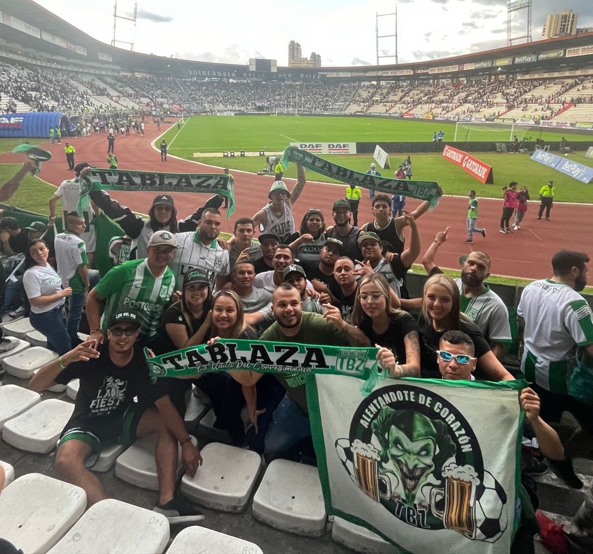 LTablaza's tweet photo. SABES QUE A TODAS LAS CANCHAS TE VOY A SEGUIR 🎶🇳🇬

*LOS DEL SUR TABLAZA-LA BANDA DE MATEO* https://t.co/o2cLjMcLHc