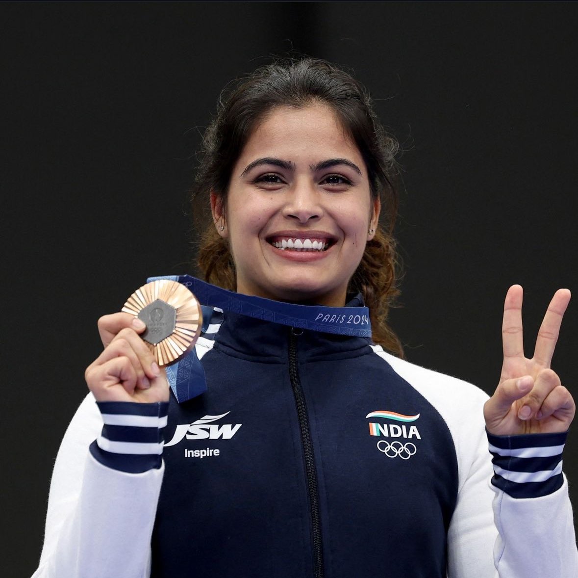 Shabaash Manu! 🙌

12-years of wait comes to an end…

 <a href="/realmanubhaker/">Manu Bhaker🇮🇳</a> #ManuBhakar #paris2024olympics #shooting