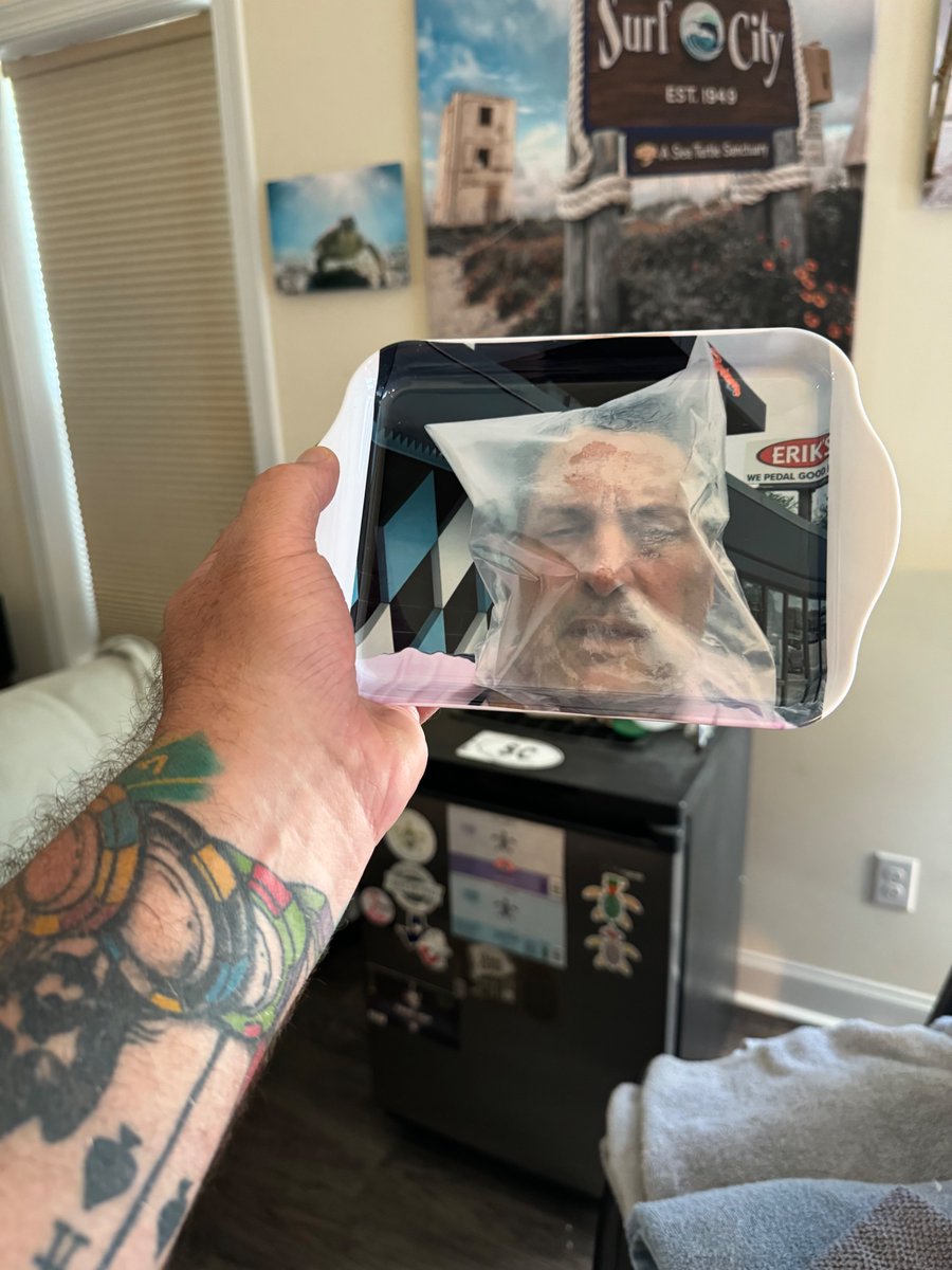 I should make millions selling these custom rolling trays. It's a reminder that no matter how many doobie snacks you smoke... you will never reach this level!!!