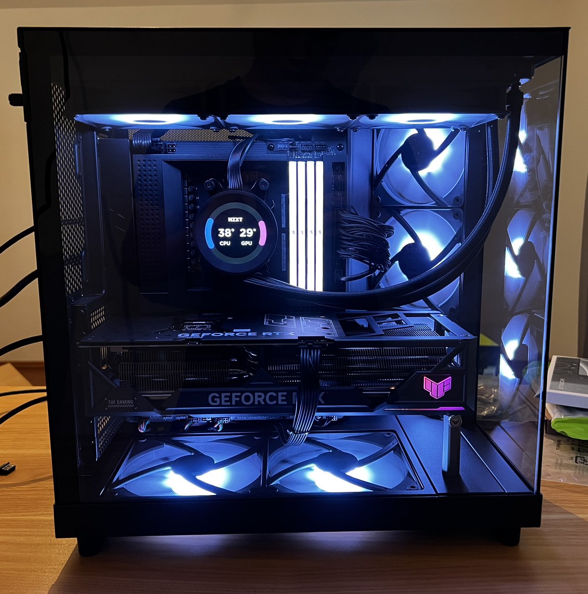 Built a new PC :)

Ryzen 7 7800X3D
RTX 4080 Super
64GB 6000MHz RAM