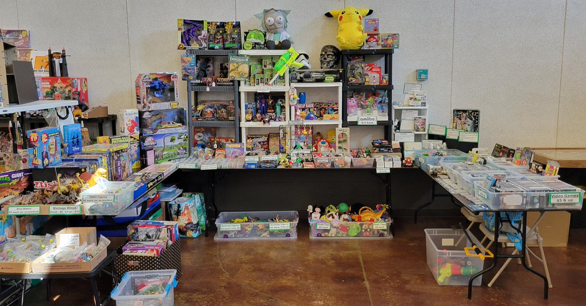 Gameboy415's tweet image. Come visit my booth at the Chicago Toy Show!
Open til 3PM today at the Kane County Fairgrounds!