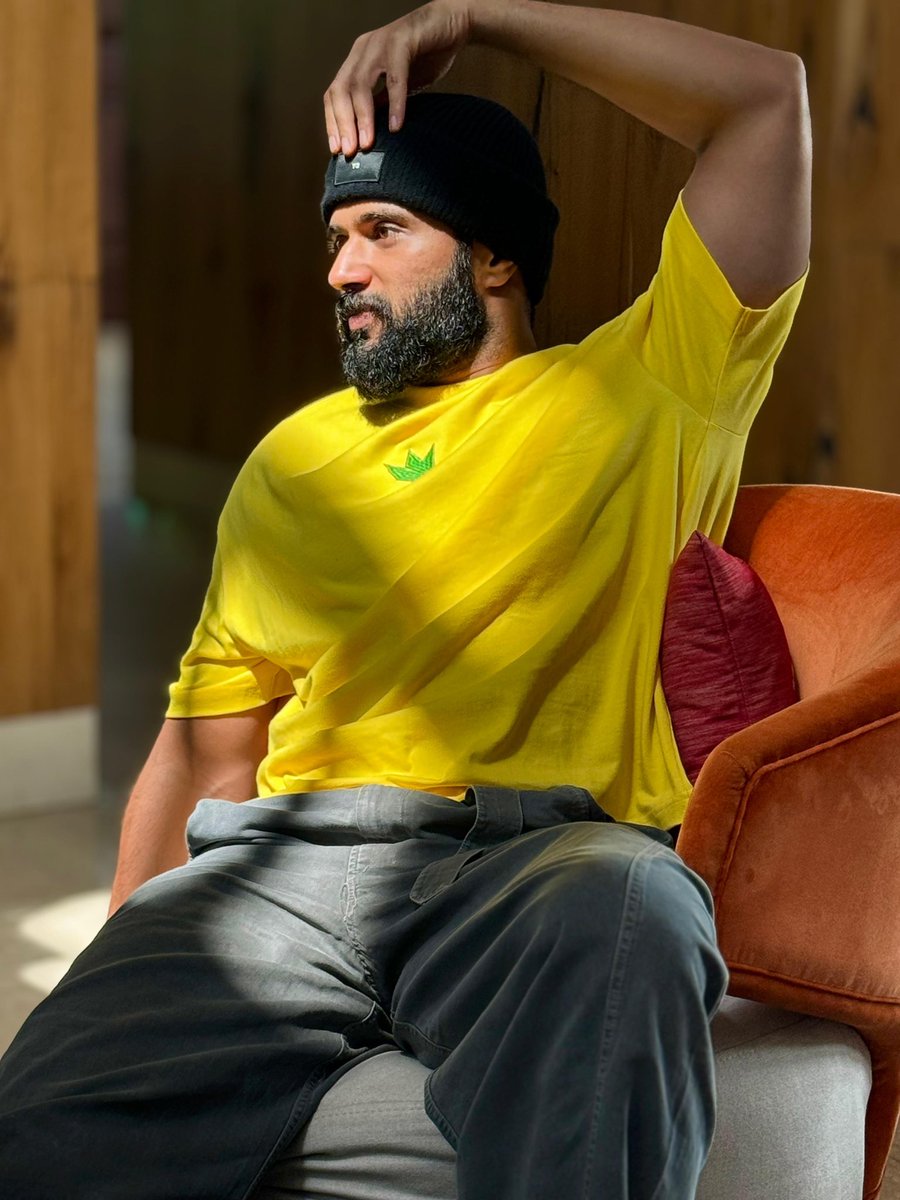 TheDeverakonda's tweet photo. RWDY sundays :))) https://t.co/SEPLp2jxkX