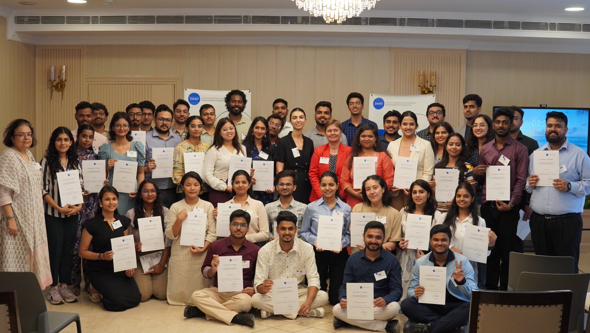 AparamitaR's tweet image. ⭐ I recently attended the @DAADIndia Scholarship Certificate Handover Ceremony, from  @KatjaLasch and @GerScienceIndia .
Joining @UniFreiburg under Professor @KaBlumenstein in the department of @TreePathoMyco from 1st October. ⭐
Looking forward for it  🔬.