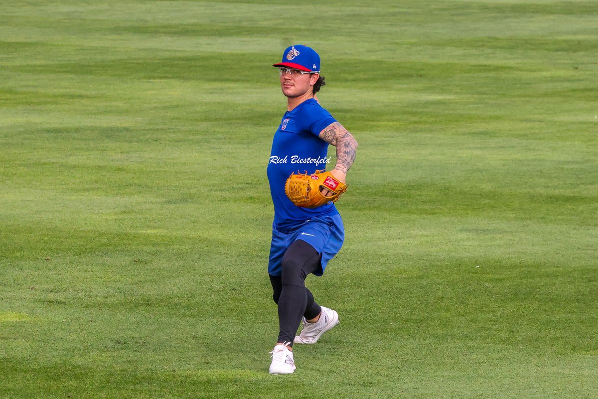 biest22's tweet photo. Always great to see @EthanXXVI on the field after coming back from TJS! He's throwing well for the @IowaCubs but let's get him back to the big league bullpen where he belongs! #Cubs #CubsProspects https://t.co/uteuHIxC20
