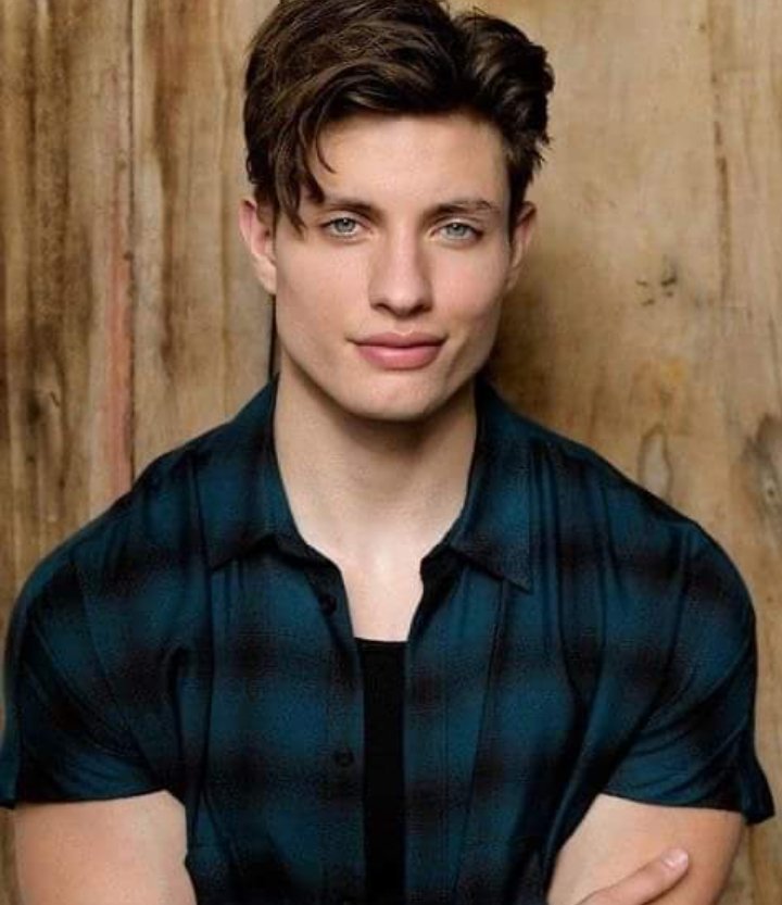 matt_rife1330's tweet image. Comment your favorite show about me ❤️