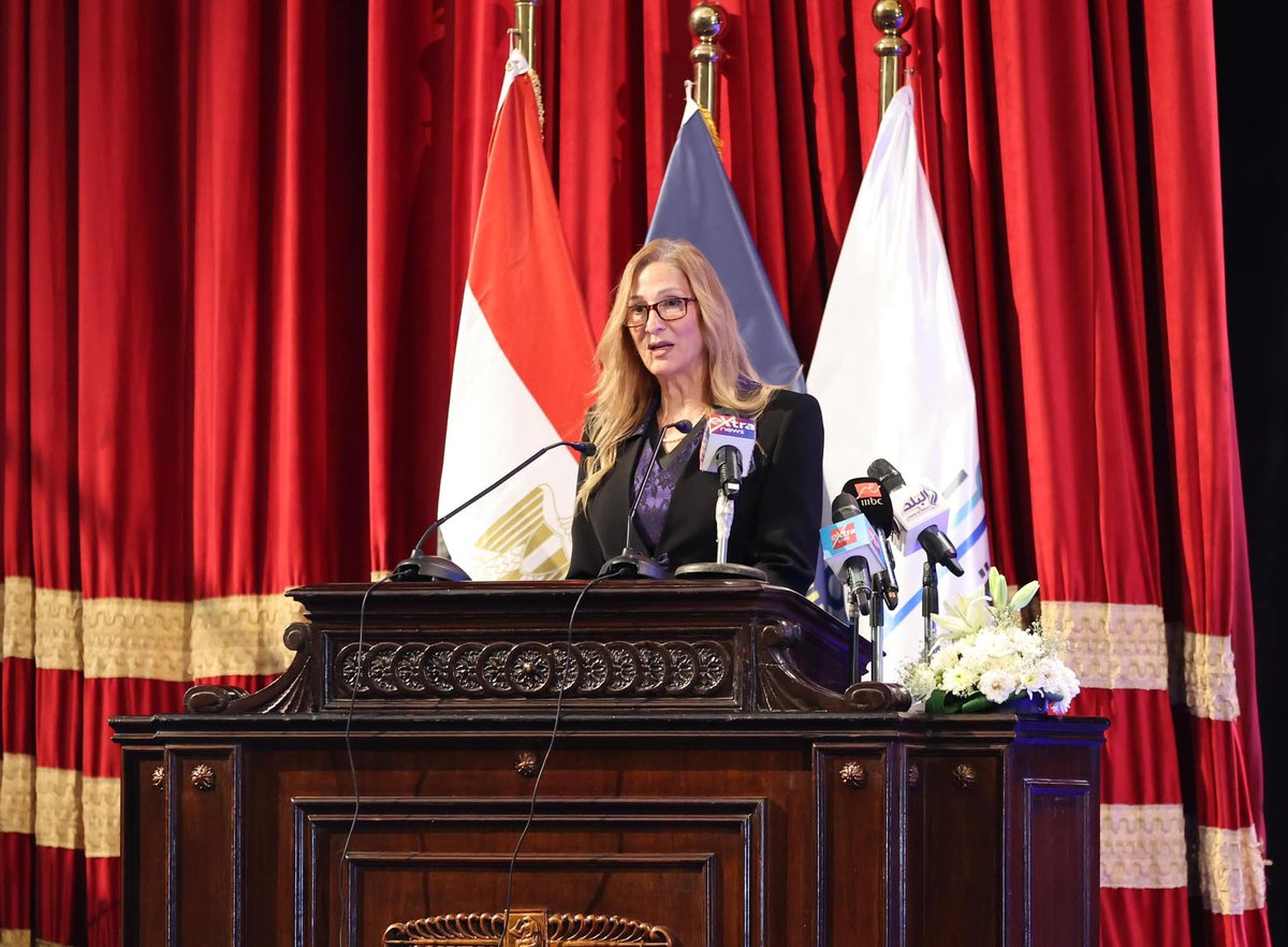 MCITEgypt's tweet photo. ICT Minister Attends DEBI Third Cohort Graduation Ceremony
https://t.co/B8Xay75gxr
#DigitalEgyptBuilders #DigitalEgypt #futureleaders #worldclasstraining https://t.co/xhvXEhmAqs