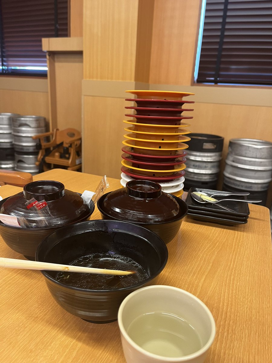 zerozero7J's tweet photo. サイドメニュー込みで楽しみました。（嫁氏が） #20皿ファイト https://t.co/3utyVqoM5i
