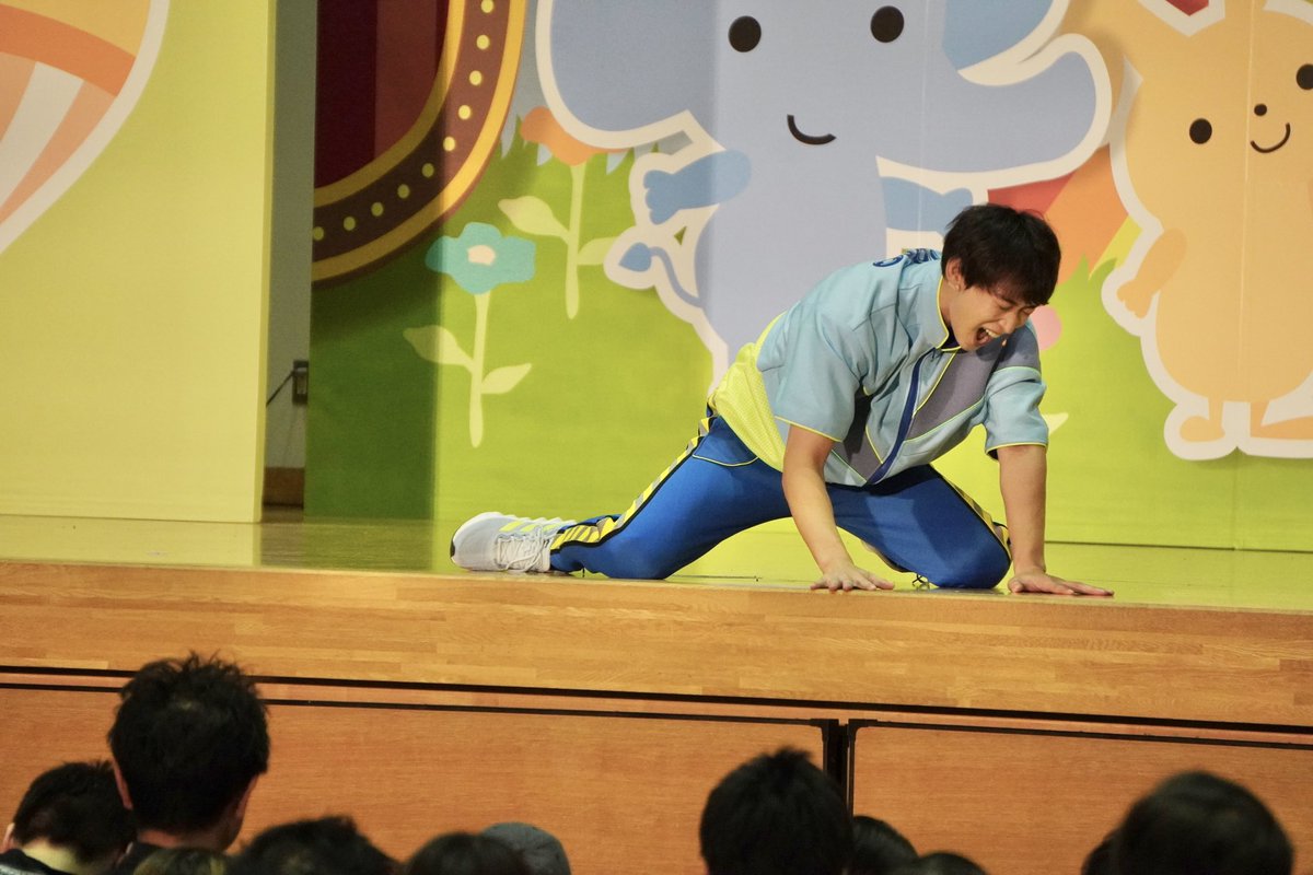 fukuo_makoto's tweet photo. 子育て応援団 すこやかあきた2024🐕
あそびにきてくれたみなさんありがとう😊
たくさんからだをうごかしたから帰った後もこまめに水分補給忘れずにね🥤
全力で全力に全力を尽くす🤨(誠) https://t.co/58VJNG6U3j