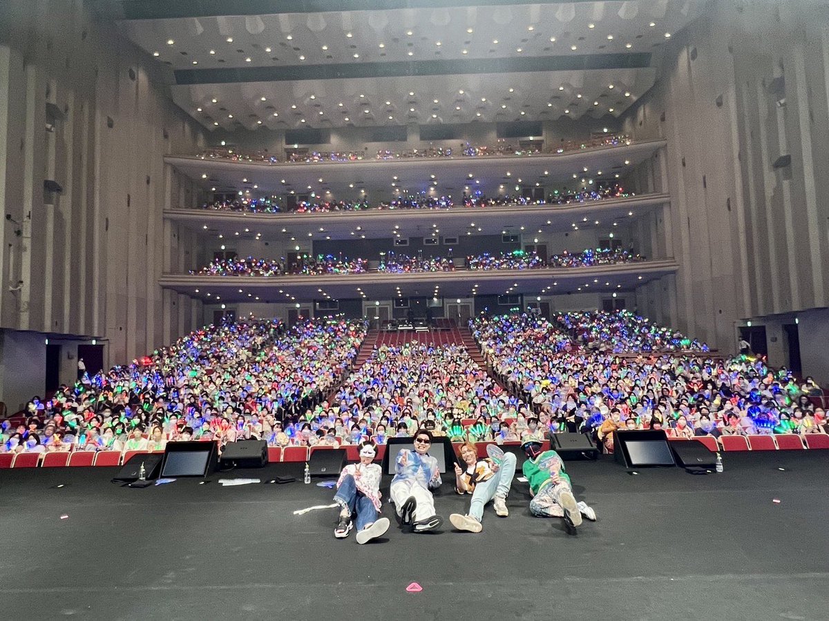 KIKKUNmk2's tweet photo. 名古屋ライブ昼の部！
きてくれた皆ありがとー！！
まさに武道館の前夜祭感ありましたね？
かなりギャグ感強かったからおもろ〜だったはず！
夜の部もこれからはじまるよ！

ライブの感想とかネタバレしない程度には皆ドンドン発信してってねー！

#MSSP前夜祭
#MSSP
#MSSP15th https://t.co/wsG6vR8gZB