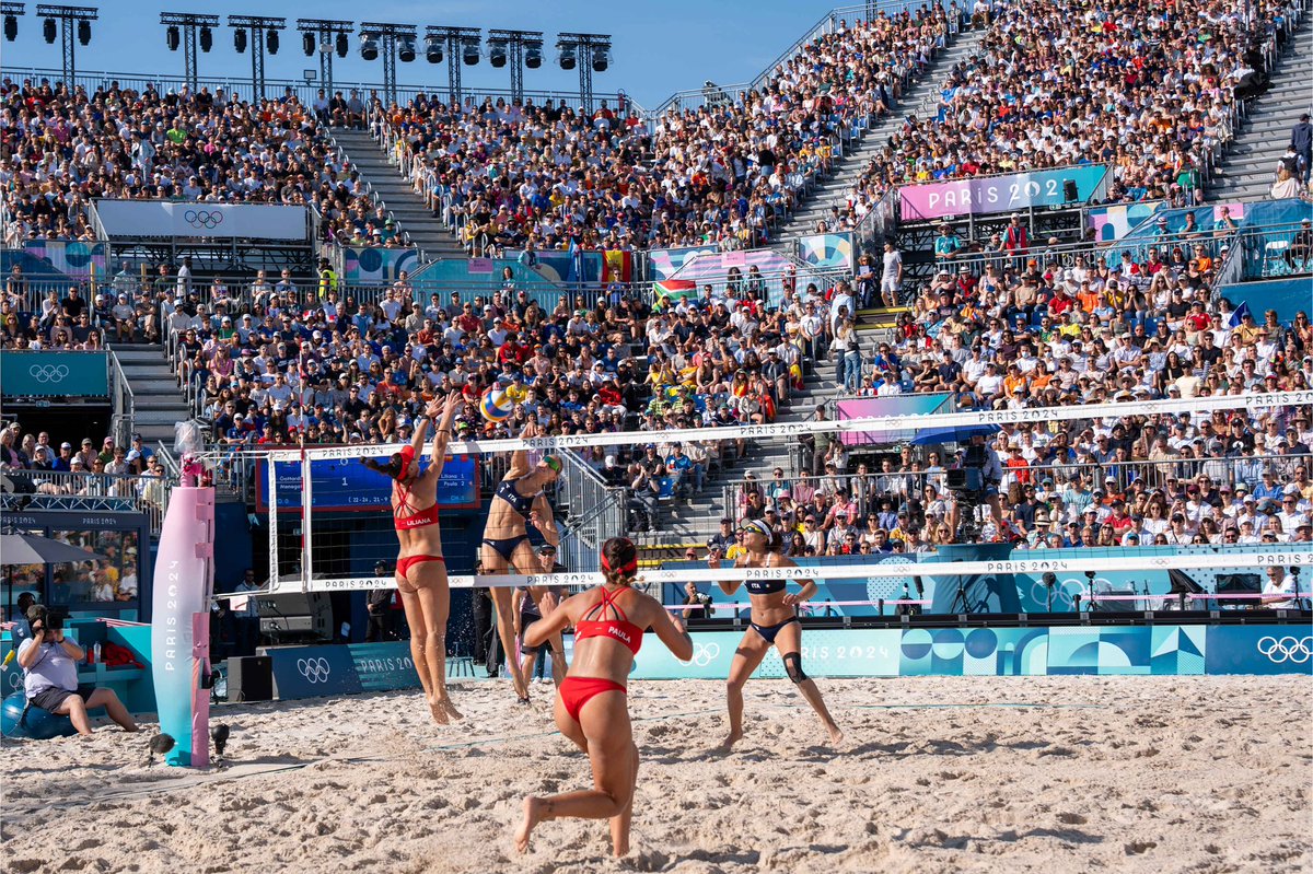 Circuito Nacional Vóley Playa (@espvoleyplaya) on Twitter photo ✅ JJOO París 2024 >> Estreno con VICTORIA en la arena parisina 💪🏽
Liliana/Paula (<a href="/vp_lili_paula/">✨Liliana y Paula ✨OLY</a> ) superan en el tie-break a las italianas Gottardi/Menegatti 👏🏽
✍🏽 CRÓNICA: rfevb.com/n/lili-y-paula…
Próximo partido >> 30 de julio VS Ana Patricia/Duda 🇧🇷💥 (21:00h) ✅ JJOO París 2024 >> Estreno con VICTORIA en la arena parisina 💪🏽
Liliana/Paula (<a href="/vp_lili_paula/">✨Liliana y Paula ✨OLY</a> ) superan en el tie-break a las italianas Gottardi/Menegatti 👏🏽
✍🏽 CRÓNICA: rfevb.com/n/lili-y-paula…
Próximo partido >> 30 de julio VS Ana Patricia/Duda 🇧🇷💥 (21:00h)