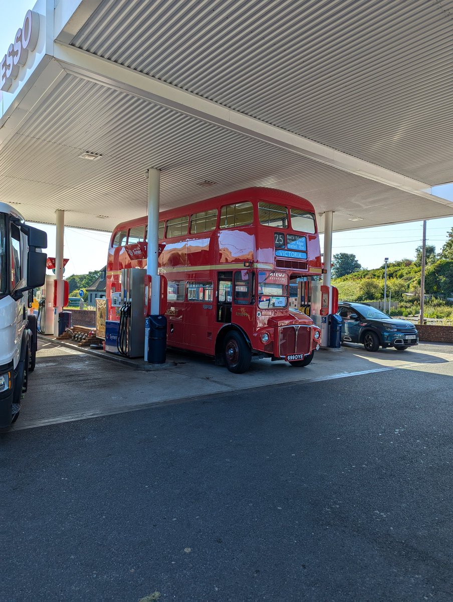 ancient_ish's tweet photo. What an eye treat at my delivery this morning. Older than me and still a thing of beauty! On route to the Worthing bus rally.
 Glad to be of assistance ⛽👍
#routemaster  #ladyinred
#thingsofbeauty https://t.co/X5msQZlSVS