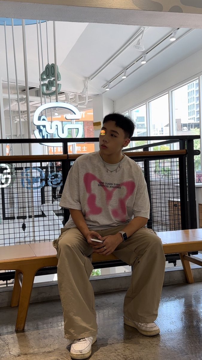 Xavier Chen tweet media