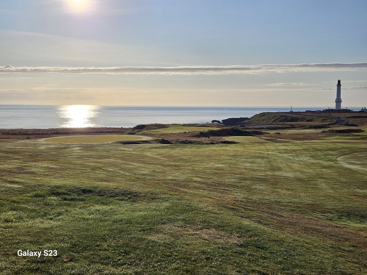 Second out at Balnagask this morning, warming up for Dornoch the next couple of days. Glorious.
