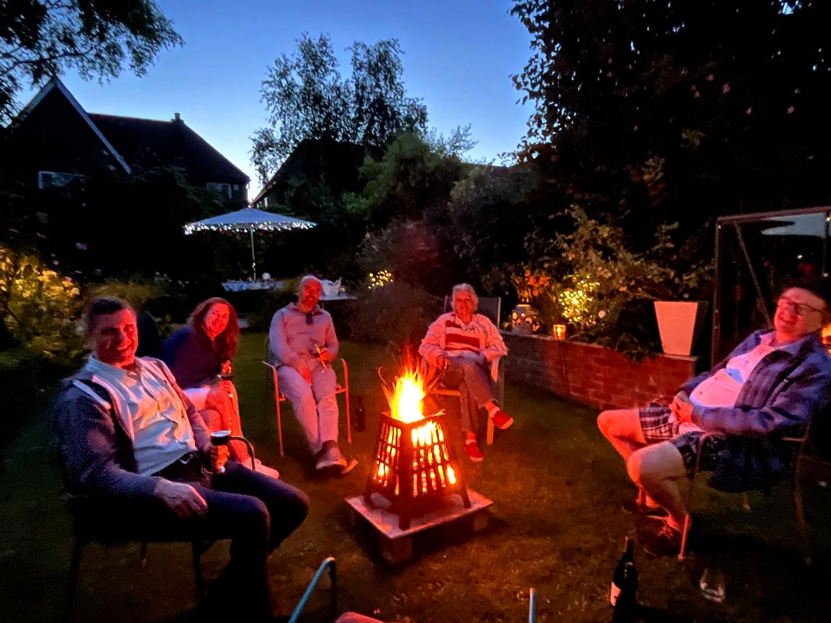 I love nothing more than being with my friends and the P-M-G. I love my garden and the solace it gives me every day. I love entertaining and long summer evenings - and last night was wonderful. Very grateful of all the lovely things in my life.