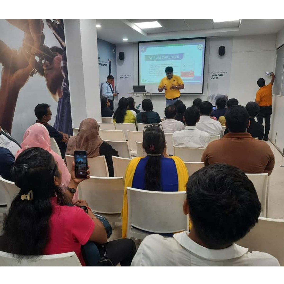 vestigemkt's tweet photo. How we celebrated Veslim Day on 20th July 2024! - A short glimpse
Embrace a healthier lifestyle with Vestige Veslim Range of weight management products.
#Vestige #veslimday #Veslimdaycelebration #veslimday #veslimenergydrink #veslim_range #healthbody #missionslimpossible https://t.co/RdLOXyAamv