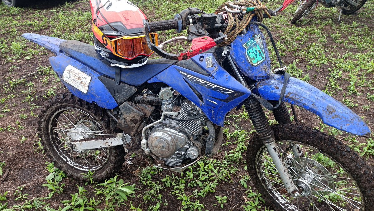 ridesidefreeeY's tweet photo. ミニモト運動会に参加したよ😎
２番目の坂なんてマーシャルも登れてない坂なんだけど
今日も自分だけの技量で誰も登れてないない🤣💦
おいらのTTRはどんどんボロボロになるんだよな😱

#モンブランパーク https://t.co/8GVhN8j0Io