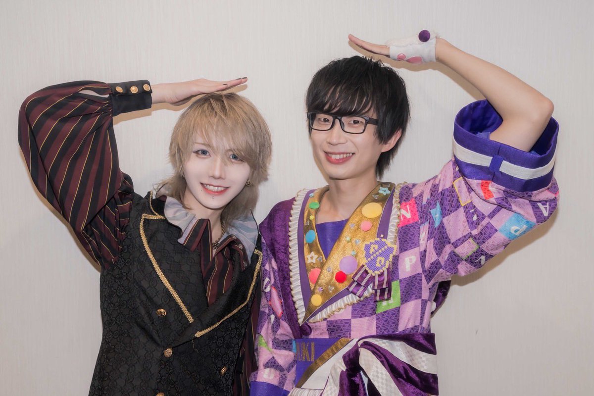 つばきくんとのお写真です❤️💜 練習期間隣に来て僕のこと「大きい