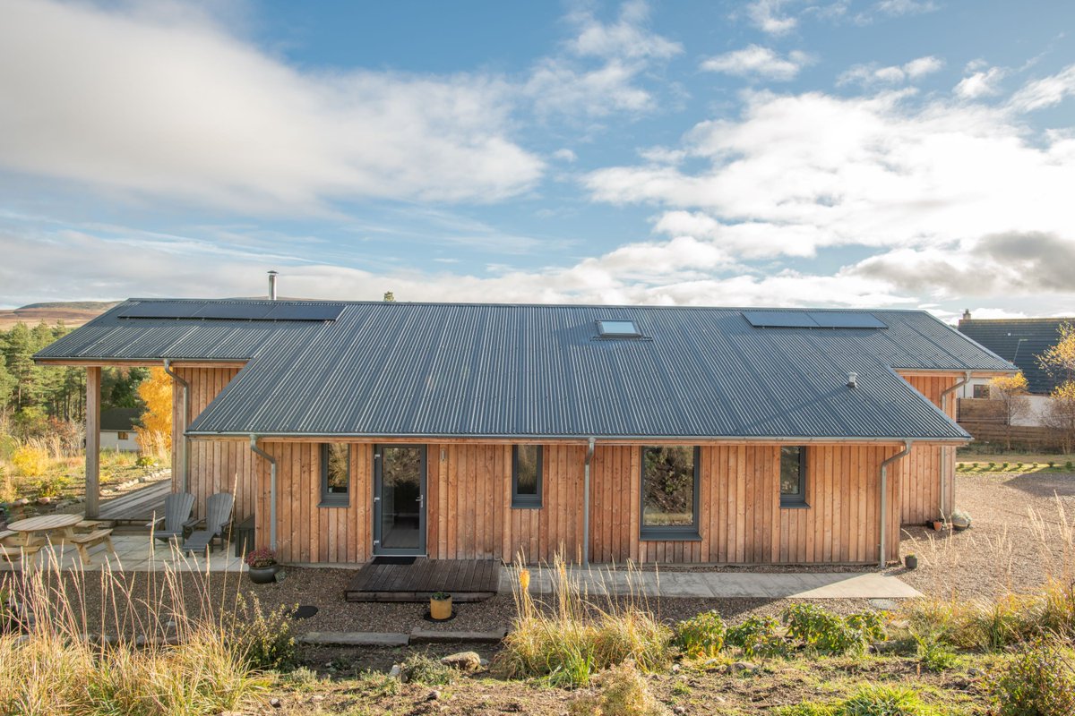 🏠 A short thread on the Scottish Government recently announcing a housing emergency. Many regional councils have followed suit. This measure has prompted almost daily media coverage. 1/5 
#HousingCrisis #housingemergency