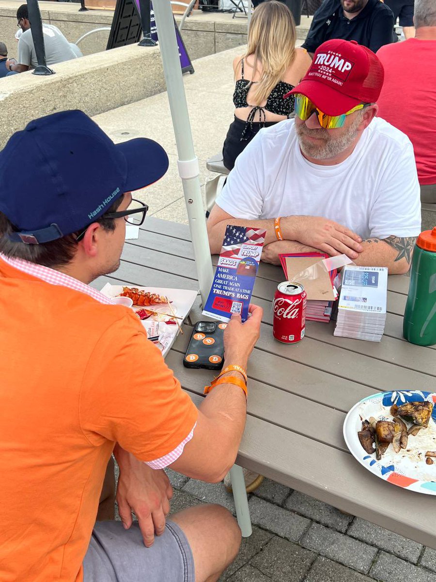 What a conference! The $BAGS team have been working hard out on the road!

Censorship resistant dollars!