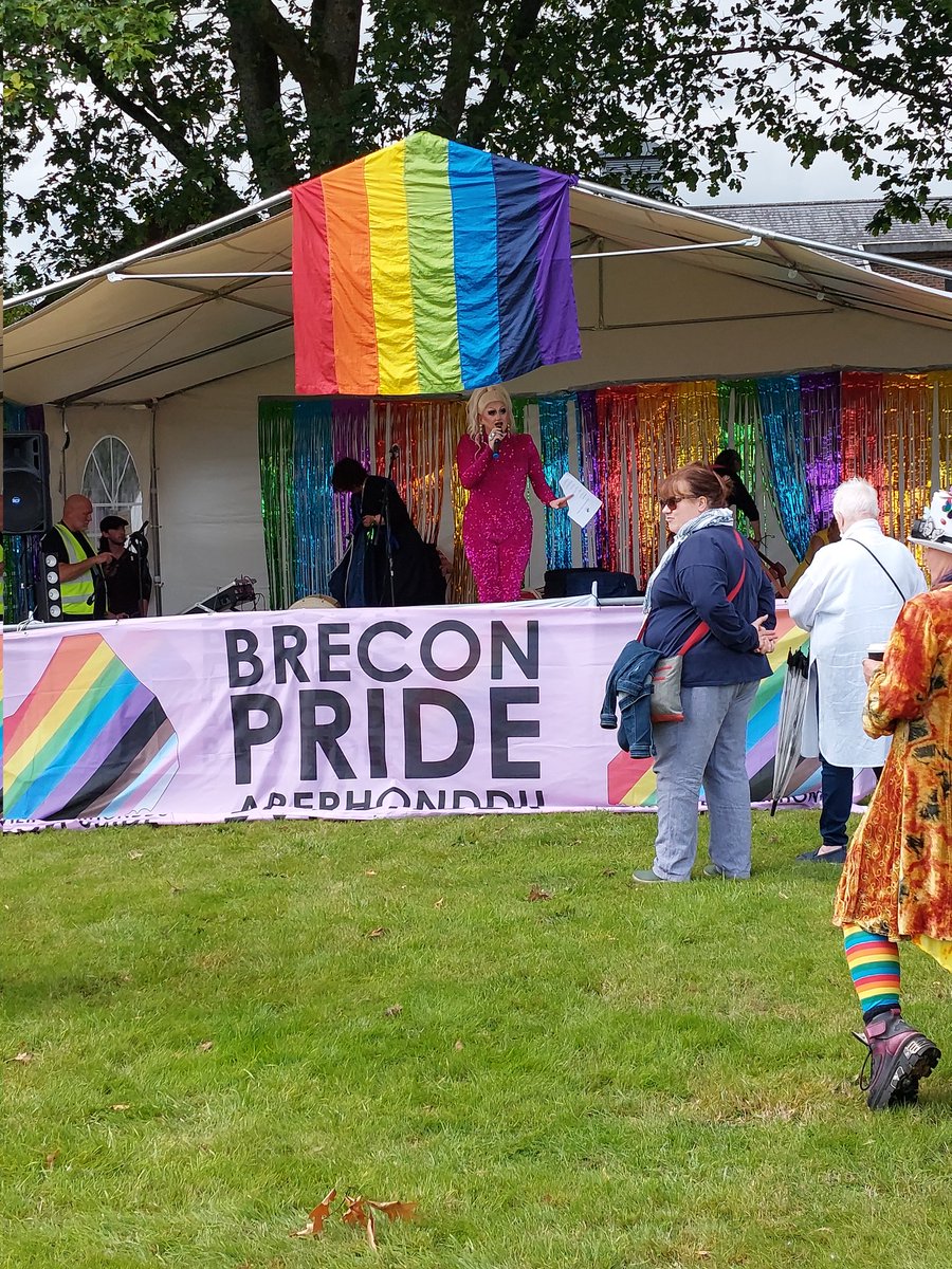 High Sheriff of Powys | Uchel Siryf Powys (@uspowyshs) on Twitter photo Proud to be a part of <a href="/BreconPride/">Brecon Pride</a> - a joyful occasion! Huge thanks to <a href="/Brecon_TC/">Brecon Town Council</a> for a spectacular event Proud to be a part of <a href="/BreconPride/">Brecon Pride</a> - a joyful occasion! Huge thanks to <a href="/Brecon_TC/">Brecon Town Council</a> for a spectacular event