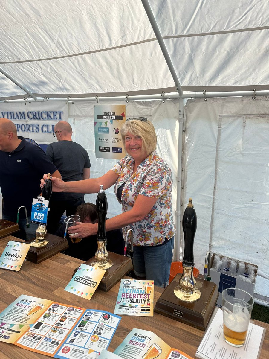 LythamTennis's tweet photo. Thank you to our Bar sponsors who have contributed to a hugely successful festival . A very busy bar last night .Massive thanks to the weather,the band , the food #bigsuccess last day today starting at 12 !#comeondown what else is there to do ?!!🥂🍺 https://t.co/kCIAMbk5oa