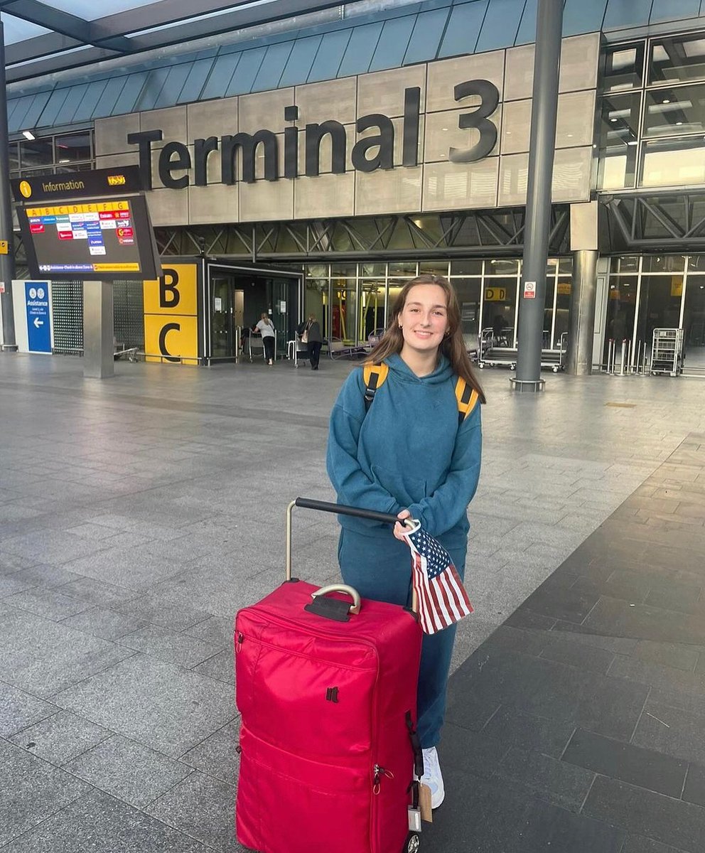 G2CollegeSoccer's tweet photo. 🛫 𝗦𝗮𝗳𝗲 𝗧𝗿𝗮𝘃𝗲𝗹𝘀 𝗮𝗻𝗱 𝗚𝗼𝗼𝗱 𝗟𝘂𝗰𝗸

Everyone at Go 2 College Soccer would like to wish client Lola Smith all the very best as she starts her student athlete journey.

Lola has been a joy to work with and we can’t wait to follow her progress at the Meridian College.

All the best Lola, and keep making us proud!!

#SafeTravels
#StudentAthlete
#ClassOf2024

🇬🇧⚽️🇺🇸