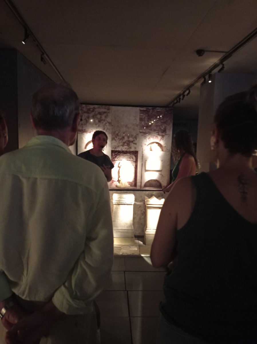 AjuntamentVLC's tweet photo. 🕵️ Hui es el #DiadelaArqueología ⚱️ i ahir el celebràrem amb les visites guiades i teatralitzades al centre de l'#Almoina i al refugi dels #Serrans, organitzades per @CulturalVLC. https://t.co/cWEVWReviW