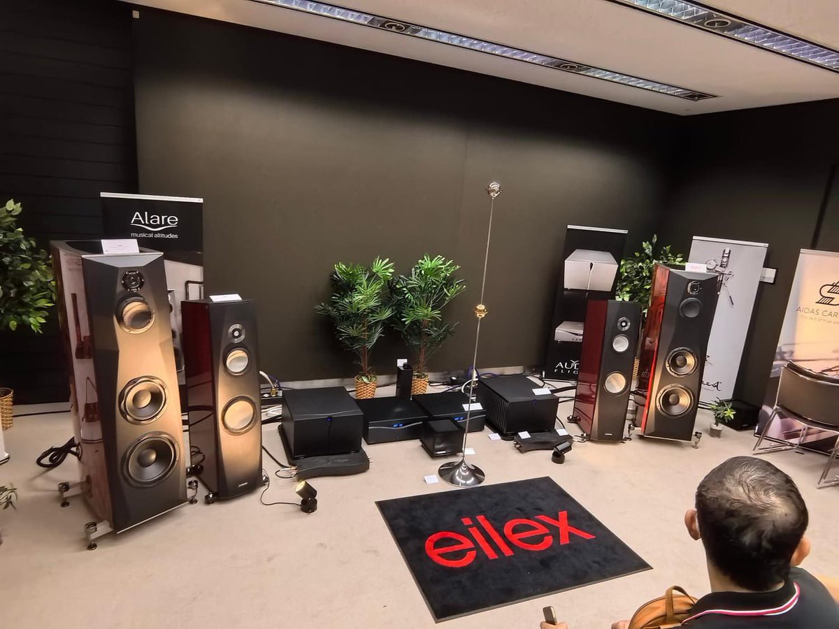 Absolute_Hi_End's tweet image. Alare Labs and Audia Flight at Tokyo Audio Show 2023

@alare_labs @AudiaFlight #audiaflight #alarelabsspeakers #alarespeakers #tokyoaudioshow2024