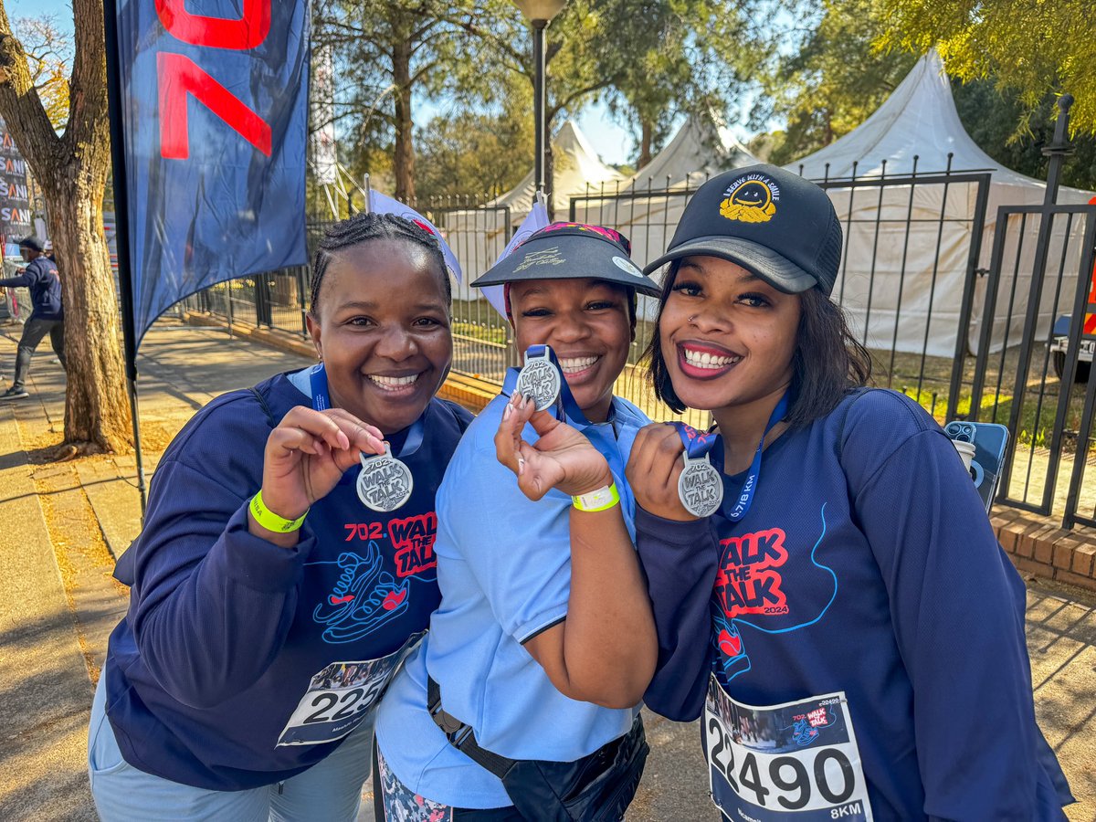 GautengHealth's tweet image. Team Gauteng Health led by MEC for Health and Wellness, @NkomoNomantu finish the 8km #702WalkTheTalk. #AsibeHealthyGP #WalkTheTalk