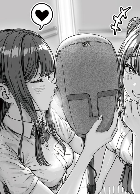 扉絵は葵井ちづる様にご執筆いただきました!
キャラクターは「援〇JKツインズ」より、"JKツインズ"の二人となります!
マイクを挟んで、悪戯っぽく収録している風景……KU100くんが羨ましすぎる!!! 