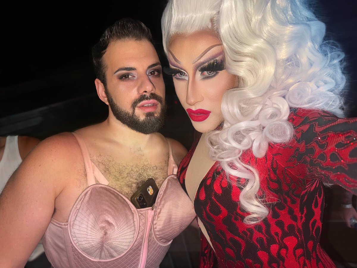 ORGUFEST Vegas Bajas 🏳️‍🌈 
Con amigas y conocidas 🦄😋💗✨