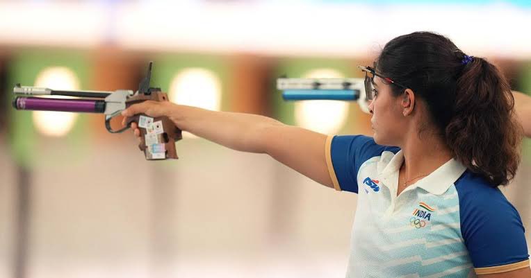 History made! 🏅 Manu Bhaker becomes the first Indian woman shooter to win a medal. #Bronze 🇮🇳 #PARIS2024