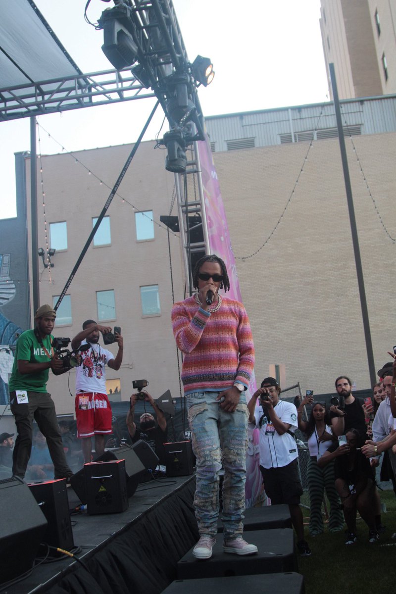 Darion Curtis tweet media