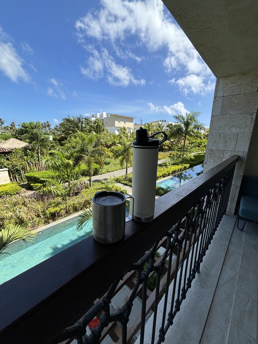 ⁦<a href="/kleankanteen/">Klean Kanteen</a>⁩ - for the win - stayed hot and cold in ⁦<a href="/RD_Republicana/">Republica Dominicana Republicana</a>⁩