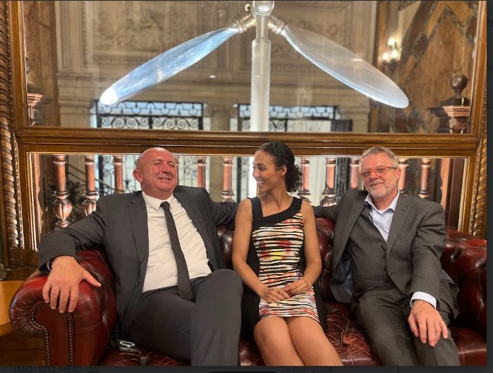 BrunoLALANDE's tweet image. #samuser tres sérieusement, un sport de haut niveau😊😎  
Merci #CameliaElkord d’être aussi active #réseau #FrancophonieSportive
Fier de te compter parmi nous et fier de tes talents, notamment celui #Vice Championne d’Afrique 2024 dans ta discipline 🤺 
Rdv au #clubfrance le 2/08