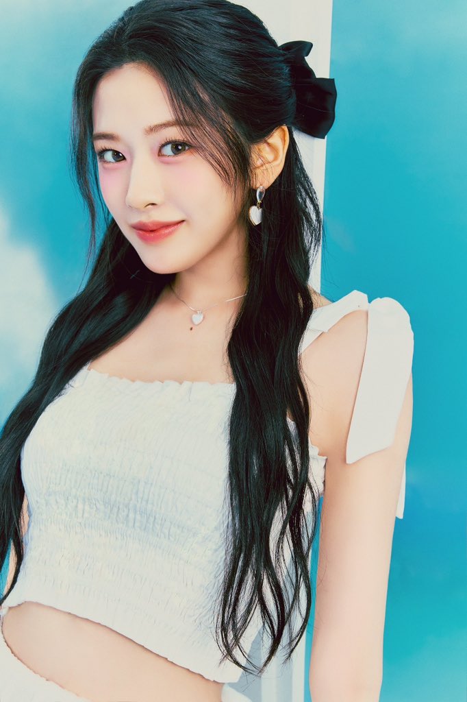 GTkcpcPawAAJYA1?format=jpg&name=large