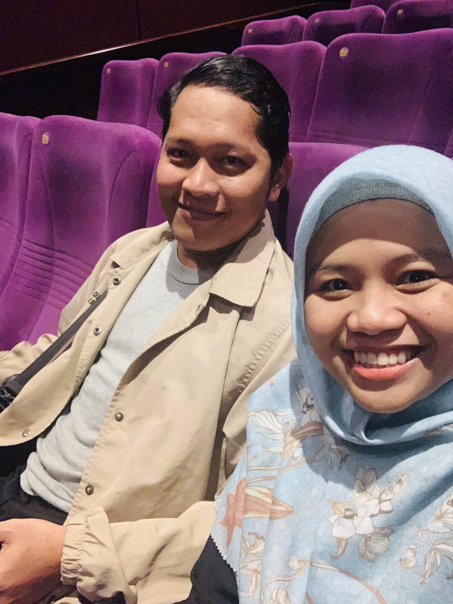 Itsnaaaa's tweet photo. Setelah 2 tahun gag nonton di bioskop,akhirnya keturutan,trimakasih ayang,trimakasih tante dn mama mertua yg mau bantuin jaga anak anak sebentr💕 https://t.co/hAkkuNwHH3