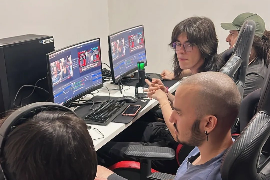 ¡Que buen sábado pasamos en el #OxygenArena con la comunidad de #FightingGames! 😍

Vimos un gran nivel entre los participantes, nos veremos pronto con más torneos como los de ayer. Gracias por todo, sois increibles.

#HungryForSuccess