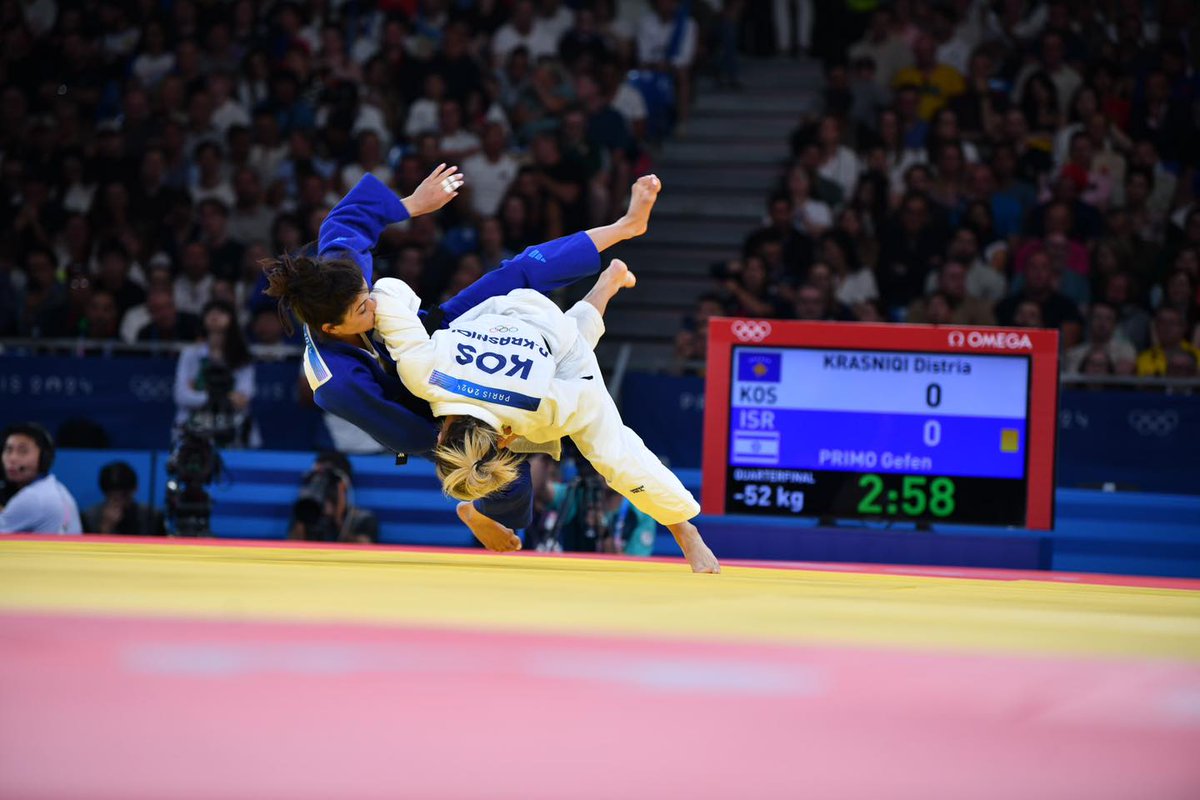 admirim's tweet image. Kosovo's Distria Krasniqi defeats Israel's Gefen Primo, qualifying for the semifinal.

Another ippon. 

#Paris2024