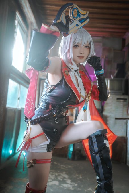 Twitterのコスプレ画像31